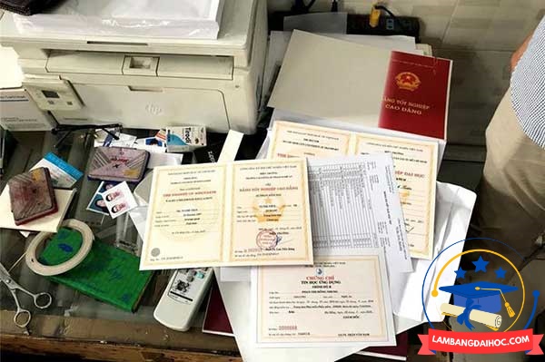 làm chứng chỉ tin học phôi thật