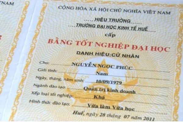 làm bằng đại học giả tại huế